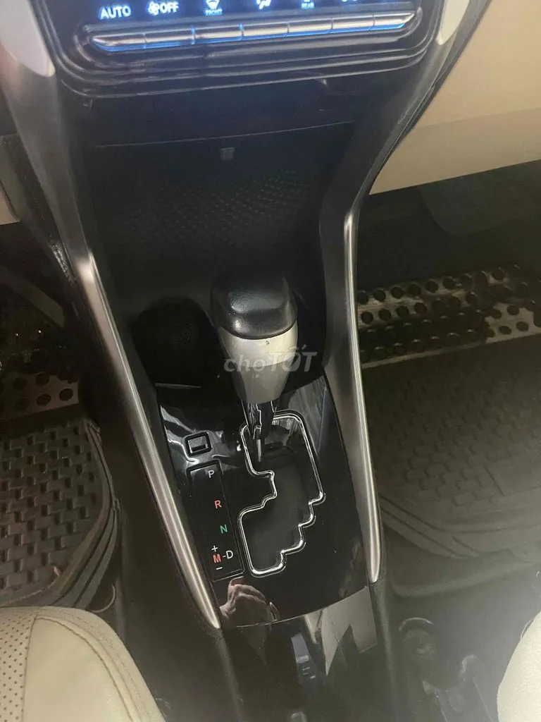 Toyota Yaris 2018 photo 5