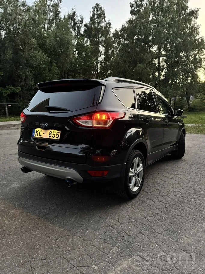 Ford Kuga 2015 photo 3
