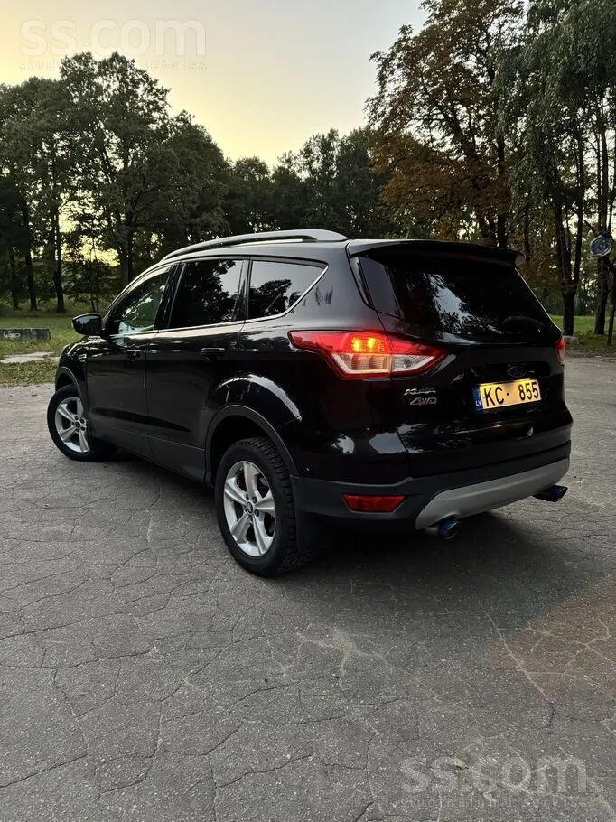 Ford Kuga 2015 photo 2
