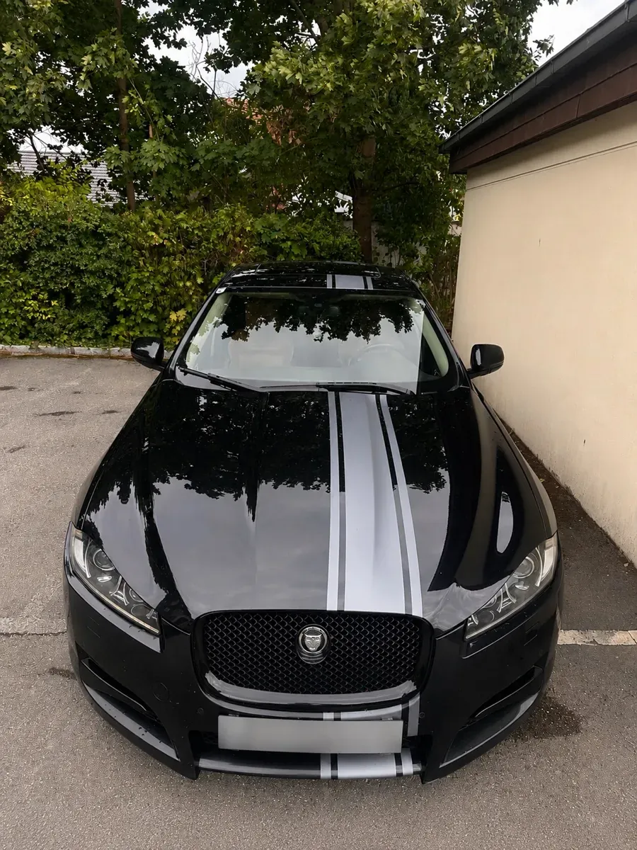 Jaguar Xf 2011 photo 3