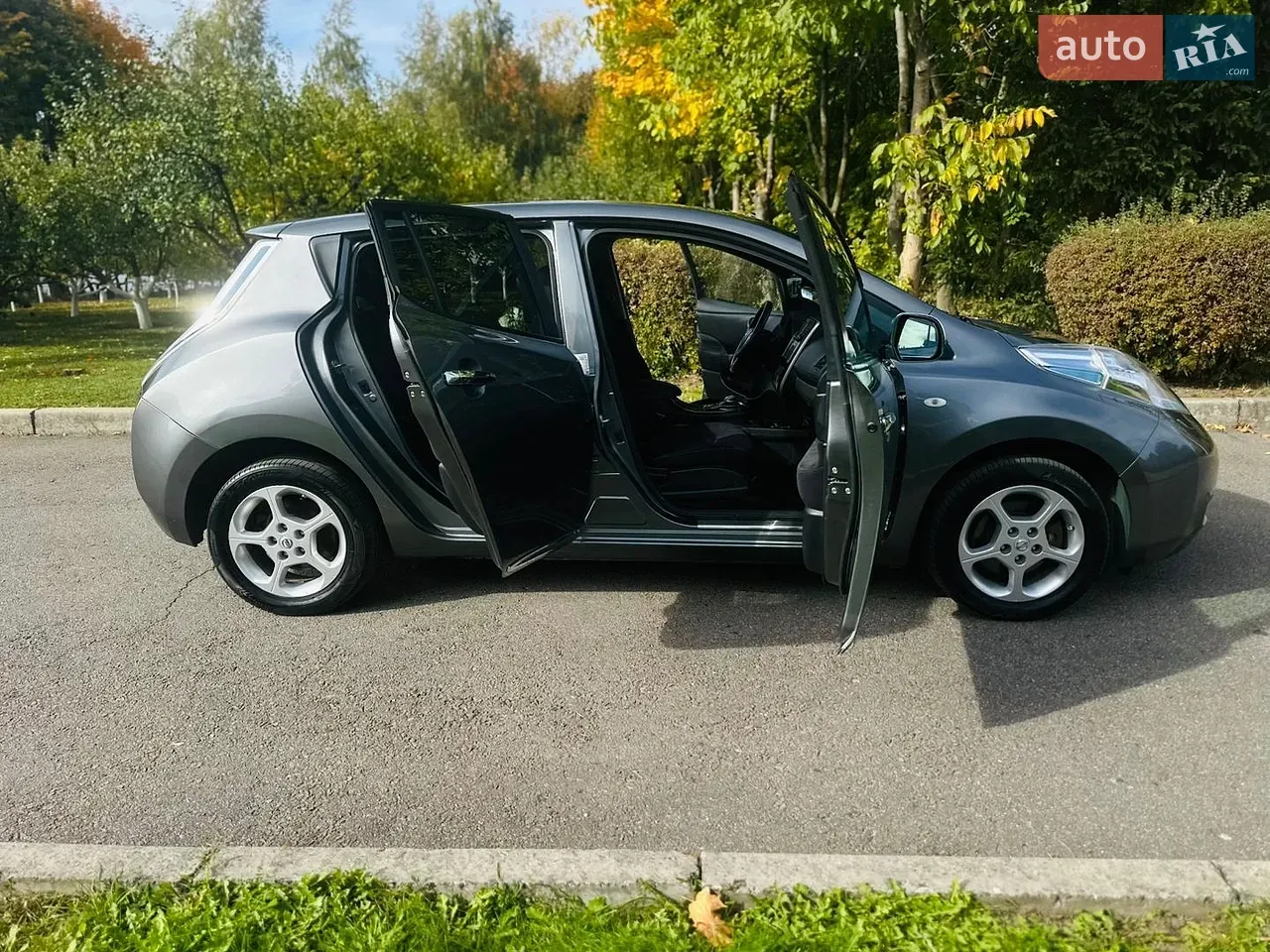 Nissan Leaf 2014 photo 3