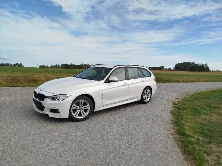BMW 320