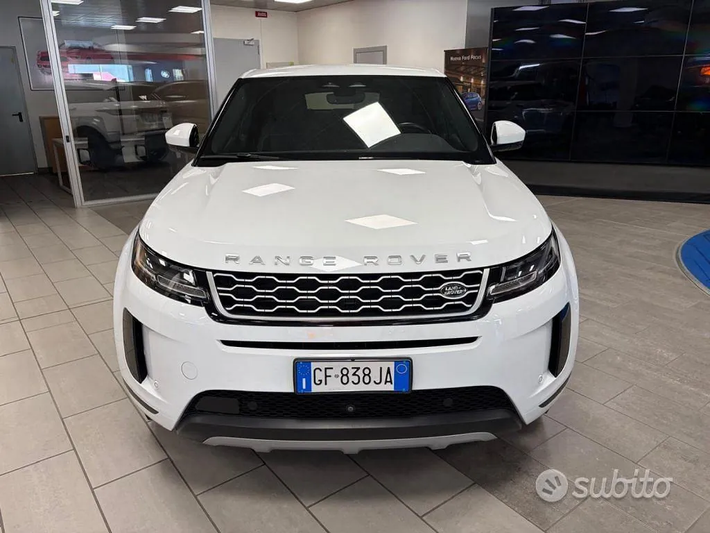 Land Rover Range Rover Evoque 2021 photo 2