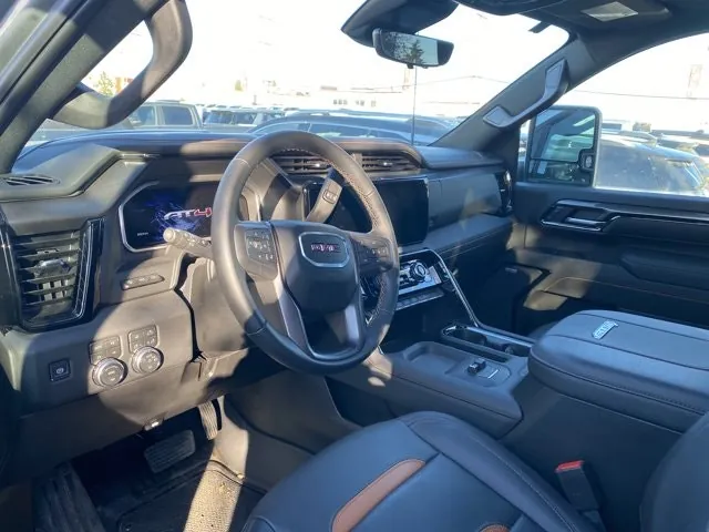 GMC Sierra 3500Hd 2026 photo 3