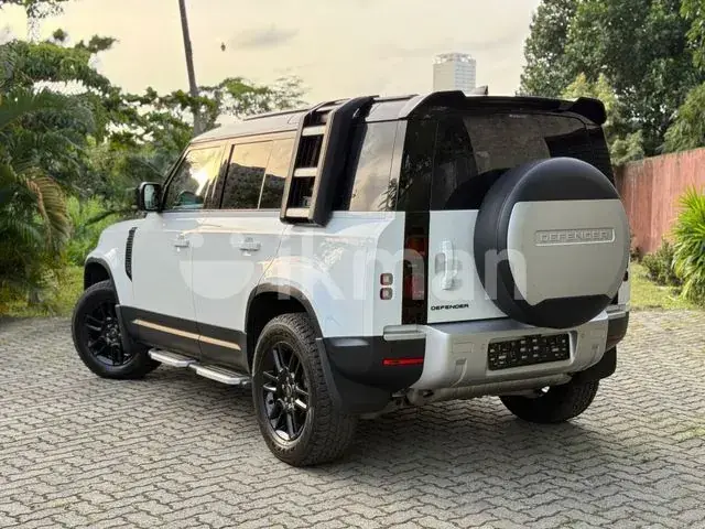 Land Rover Defender 2023 photo 5