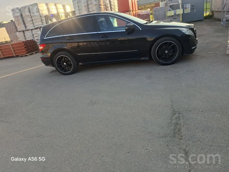 Mercedes-Benz R350 2011 photo 2