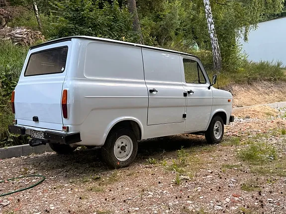 Ford Transit 1982 photo 2