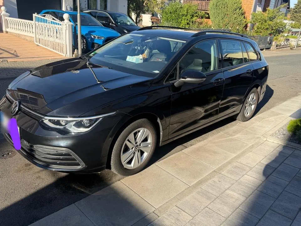 Volkswagen Golf Life