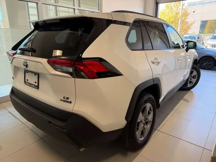 Toyota Rav4 2024 photo 5