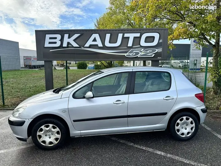 Peugeot 307 2005 photo 2