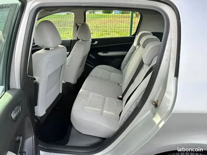 Peugeot 307 2005 photo 5
