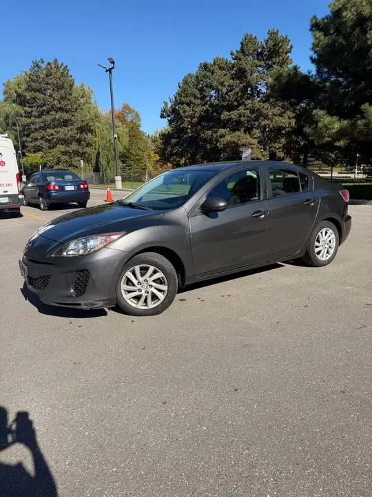 Mazda 3 2012 photo 2