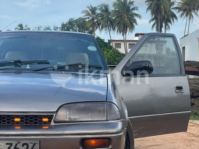 Maruti Suzuki Esteem 1995 photo 2
