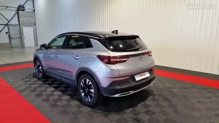 Opel Grandland X 2021 photo 3