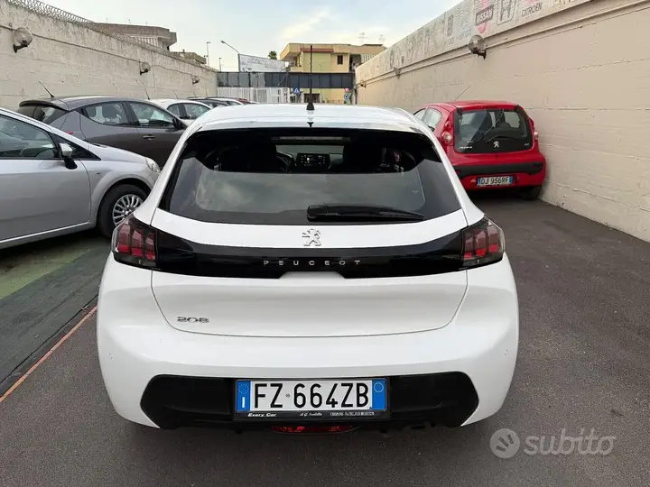Peugeot 208 2020 photo 5