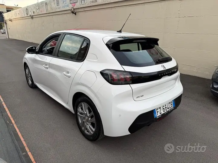 Peugeot 208 2020 photo 4