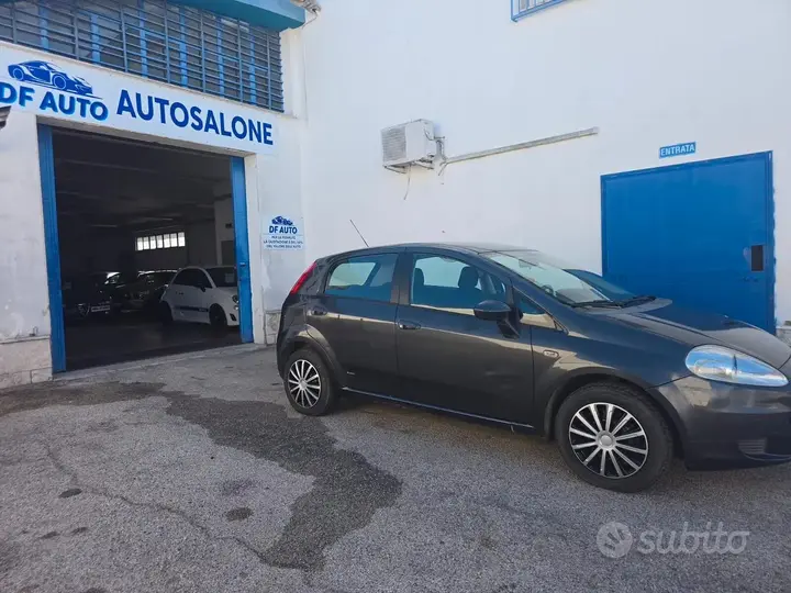 Fiat Grande Punto 2008 photo 2