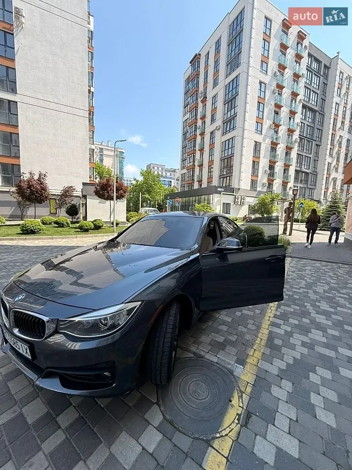 BMW 3 Series 2014 photo 2