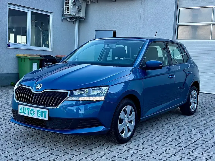 Skoda Fabia 2021 photo 2