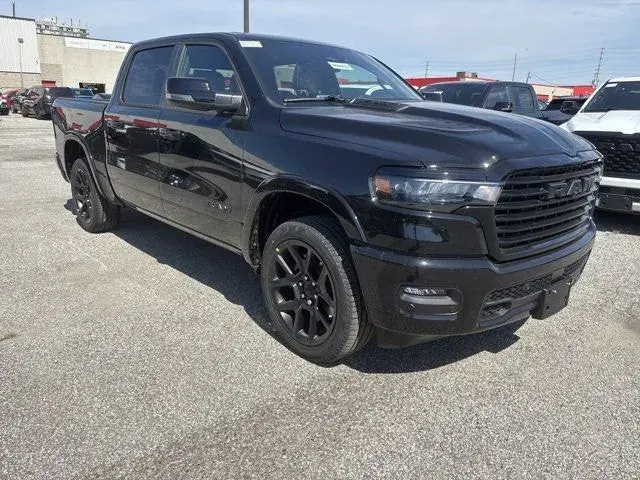 Ram 1500 Laramie 2026 photo 3