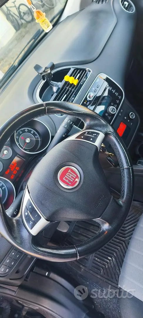 Fiat Grande Punto 2017 photo 5