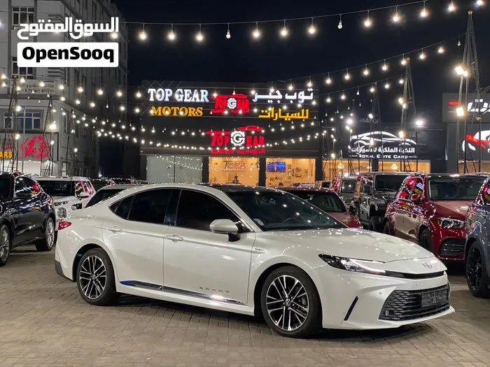 Toyota Camry 2025 photo 2