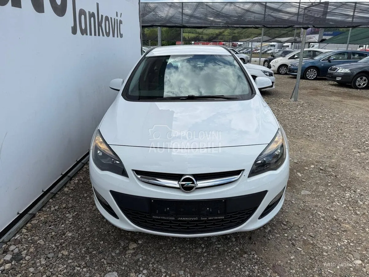 Opel Astra J 2015 photo 5