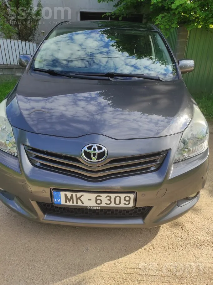 Toyota Verso 2011 photo 3