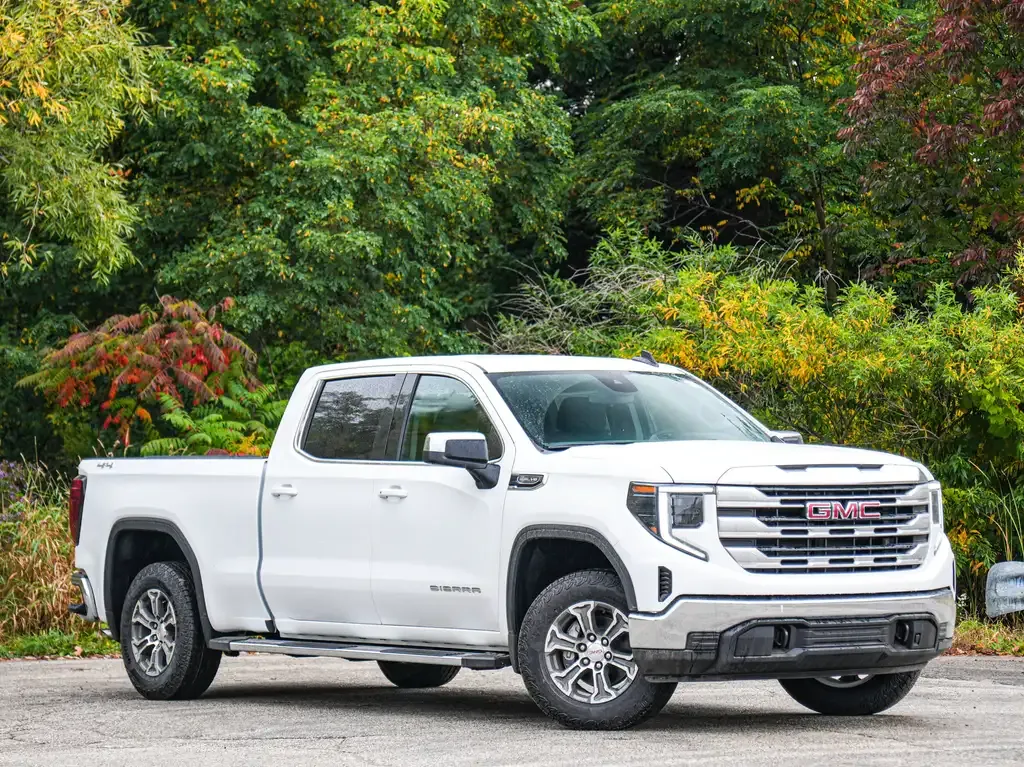 GMC Sierra 1500 2026 photo 2
