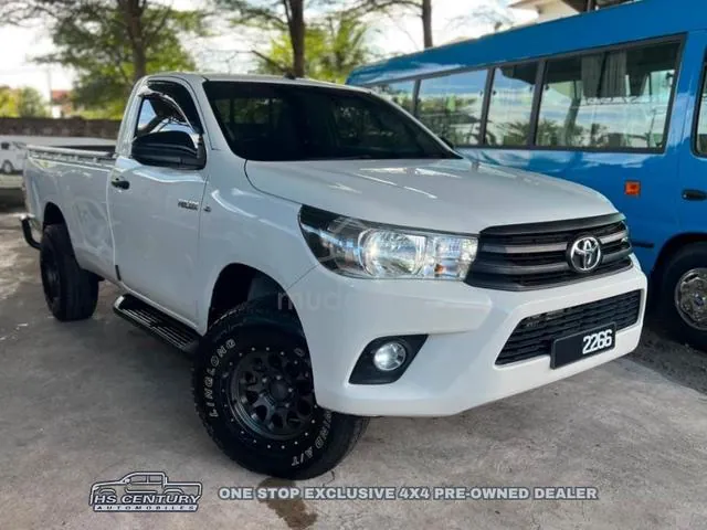 Toyota Hilux S.Cab