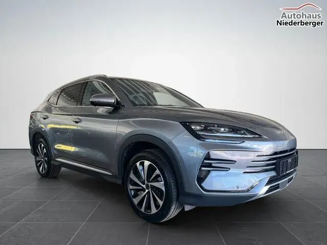 BYD Seal U photo 2