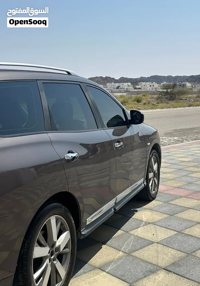Nissan Pathfinder 2015 photo 4