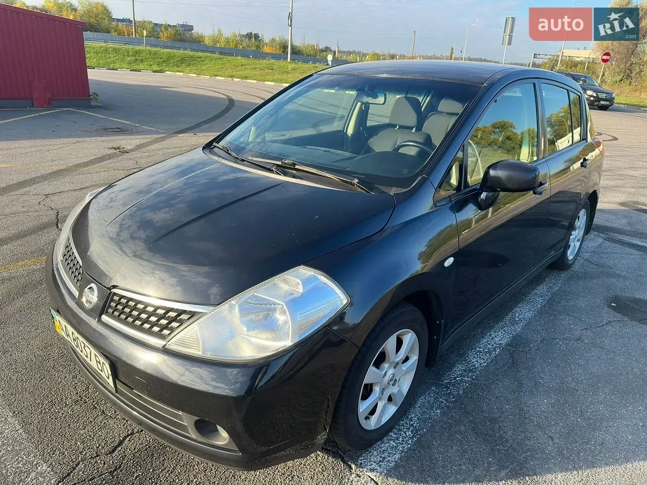 Nissan Tiida 2007 photo 2