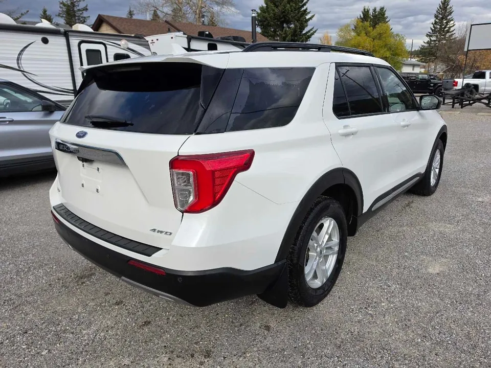 Ford Explorer 2022 photo 3