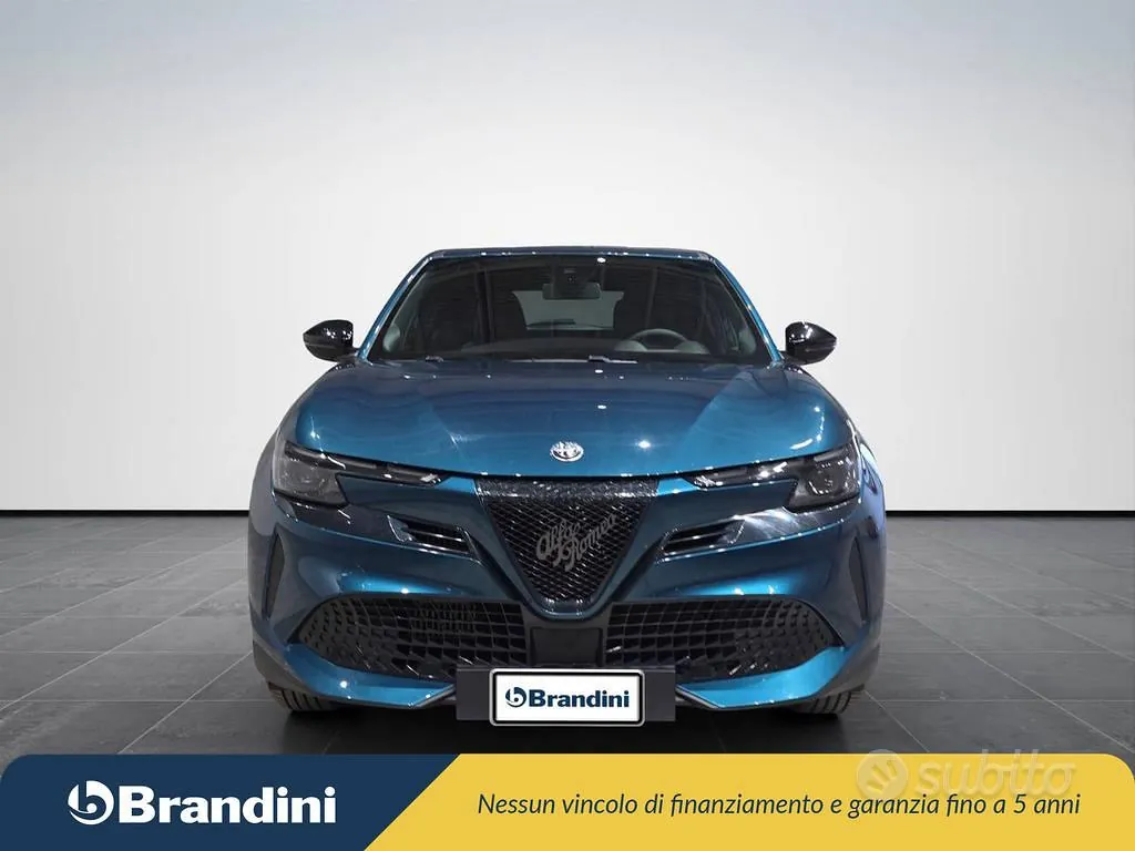 Alfa Romeo Junior 2025 photo 3