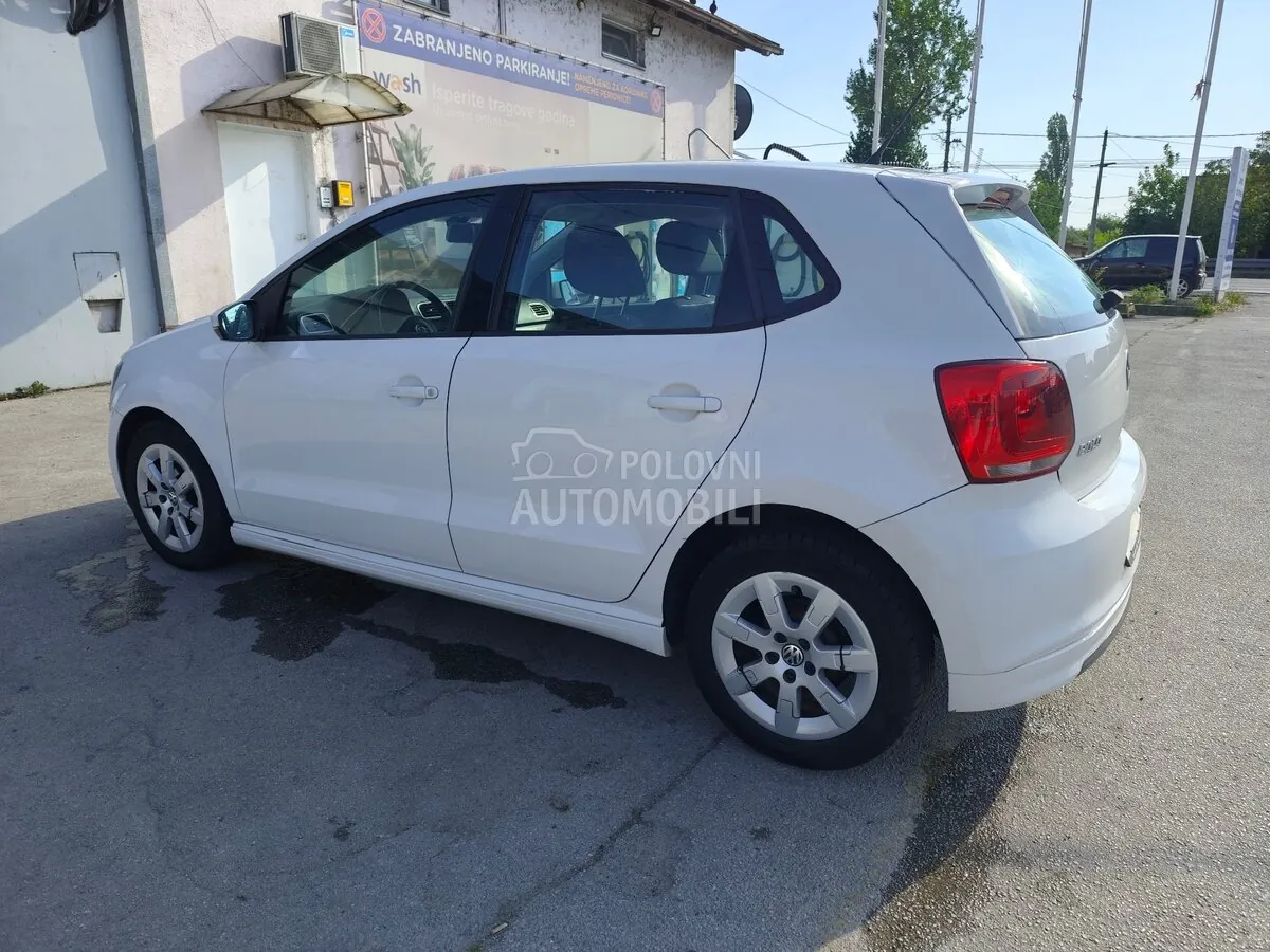 Volkswagen Polo 2011 photo 3