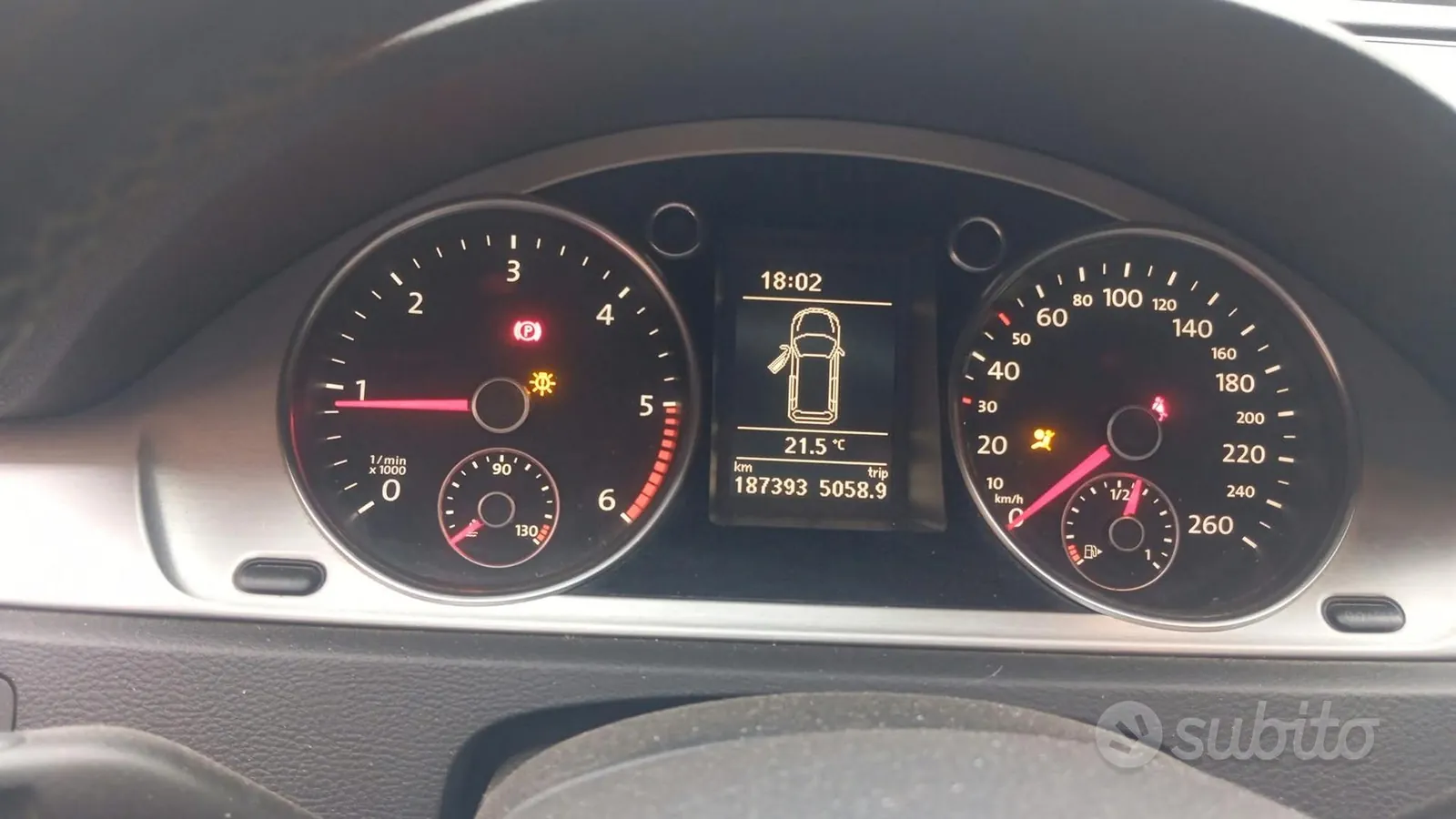 Volkswagen Passat 2012 photo 3