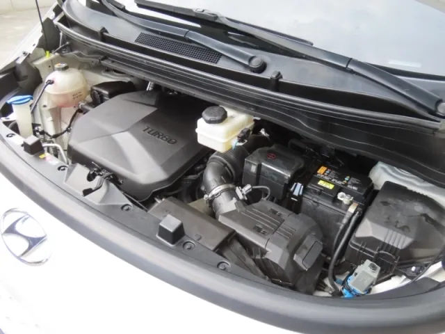 Hyundai Staria 2023 photo 5