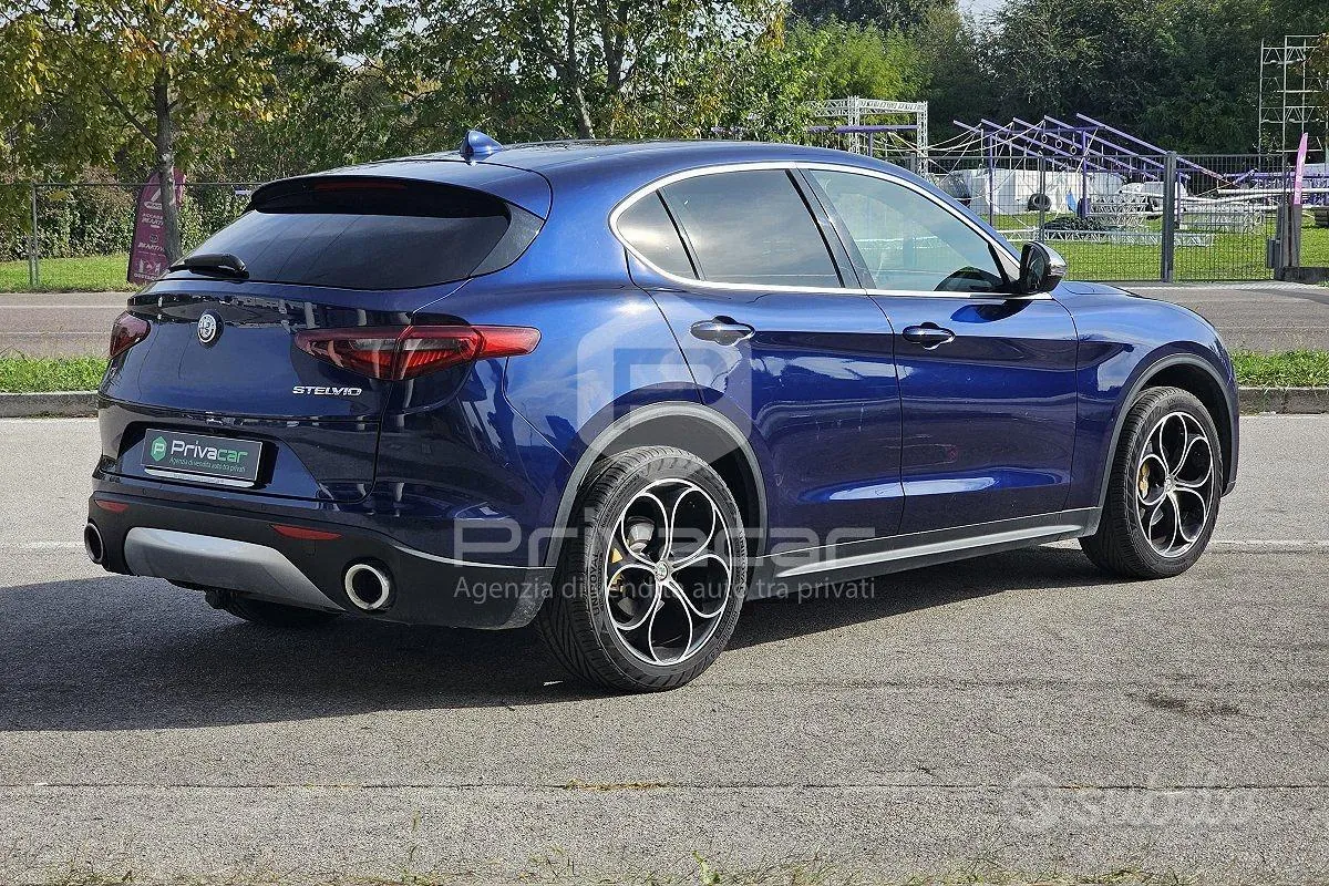Alfa Romeo Stelvio 2017 photo 5