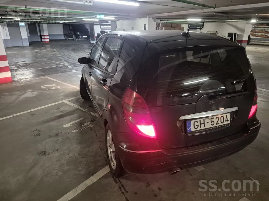 Mercedes-Benz A170 2004 photo 3