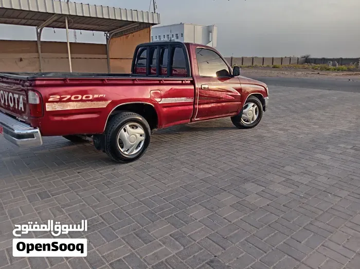 Toyota Hilux 2002 photo 2