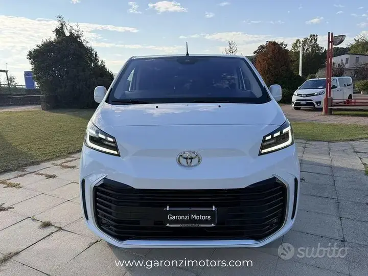 Toyota Proace Verso 2024 photo 2