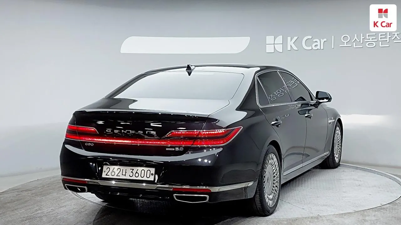 Genesis G90 2019 photo 4