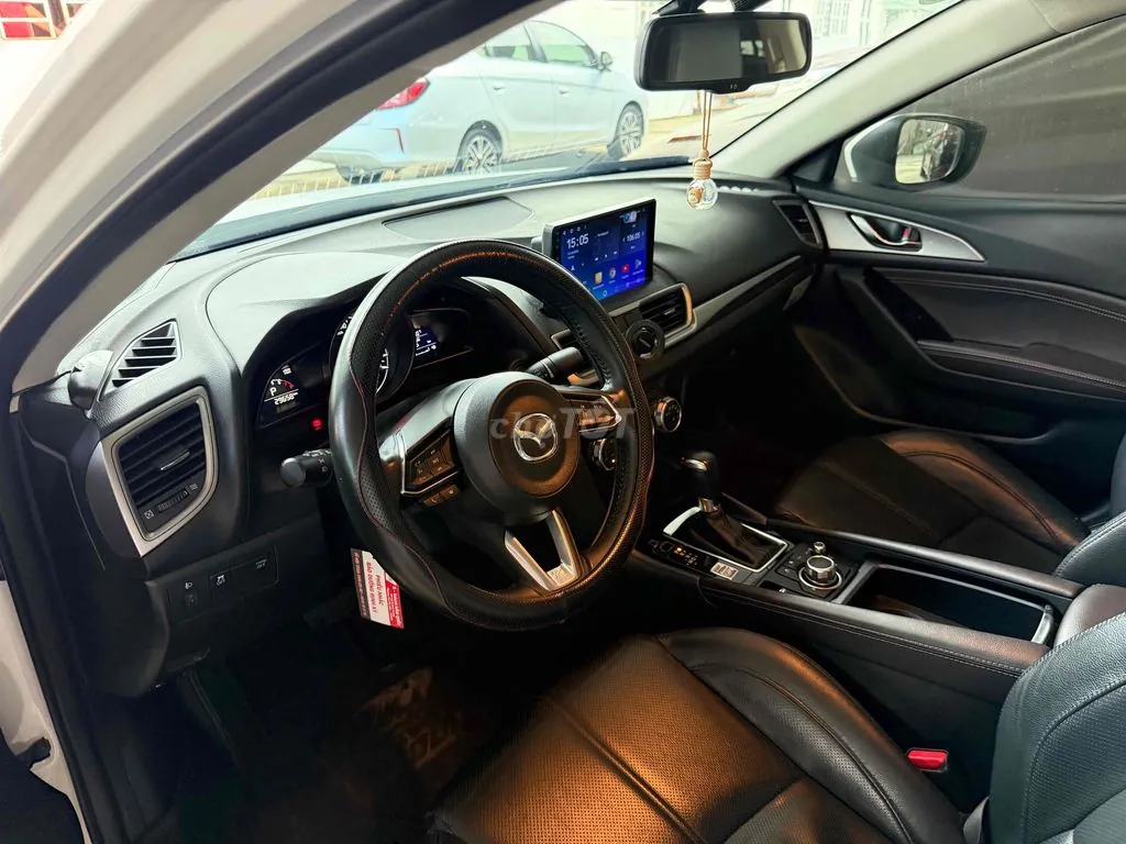 Mazda 3 2019 photo 4
