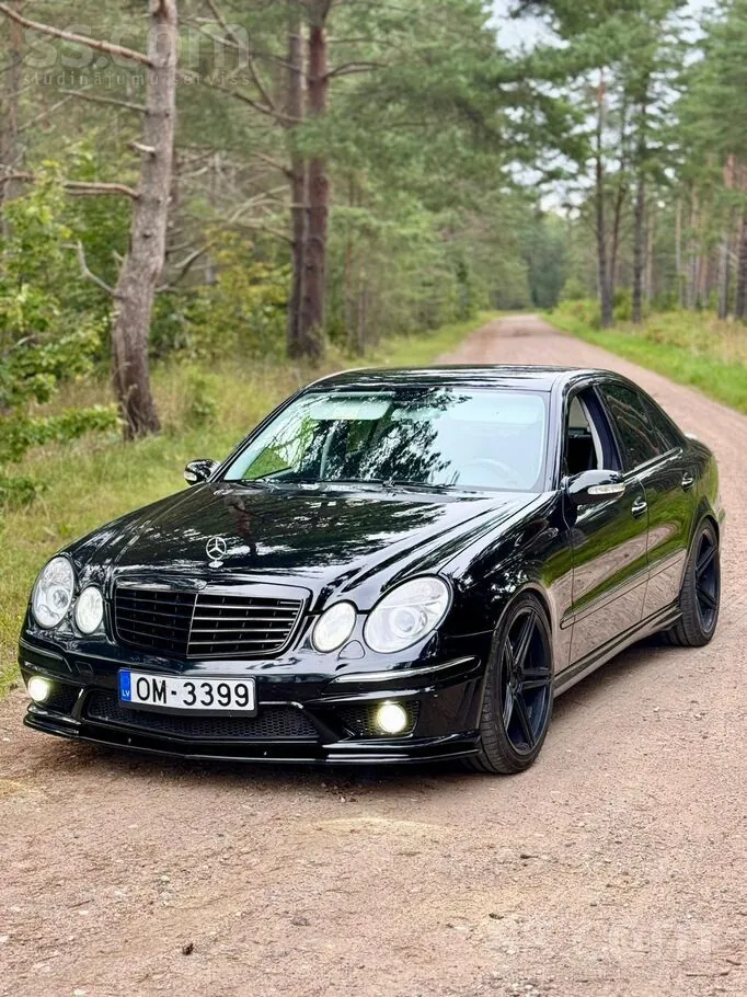 Mercedes-Benz E270