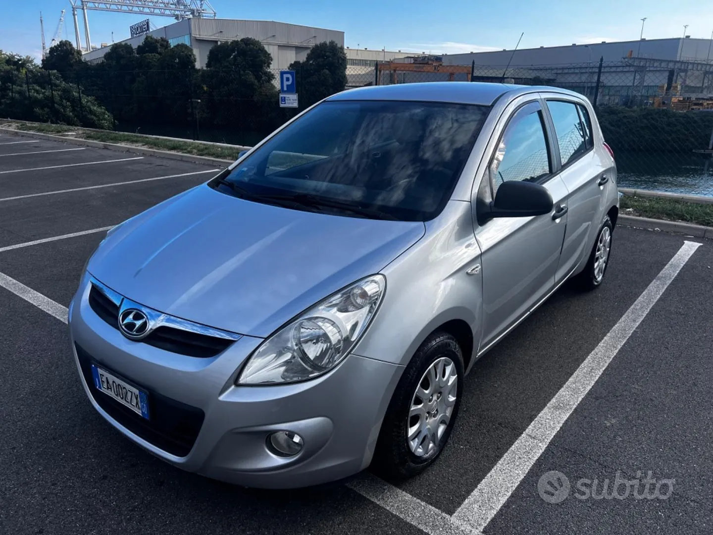 Hyundai I20 2011 photo 2