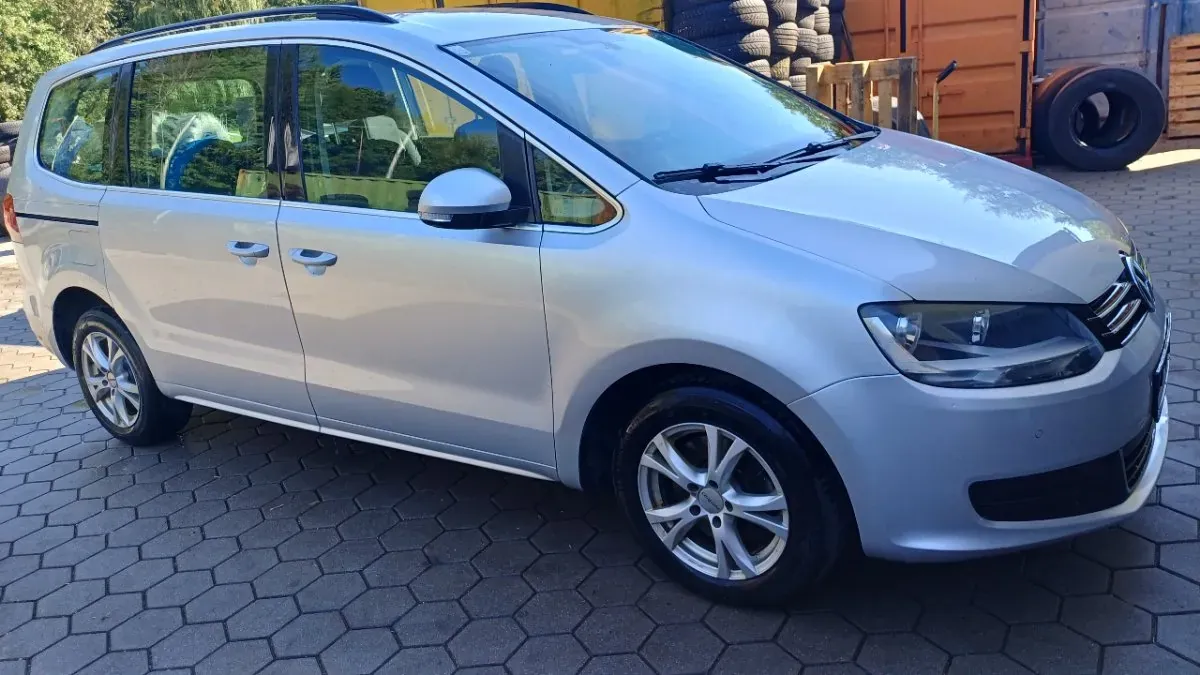 Volkswagen Sharan 2011 photo 3