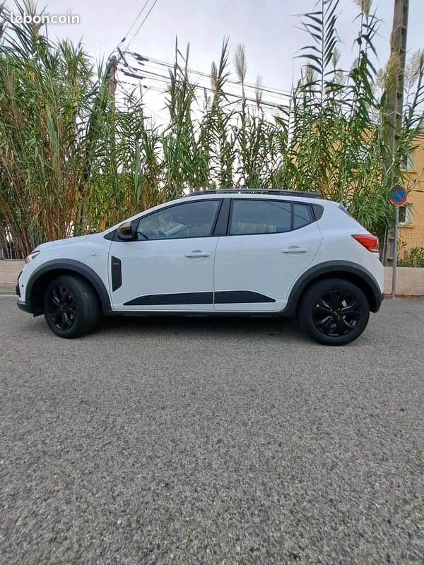 Dacia Sandero 2024 photo 2