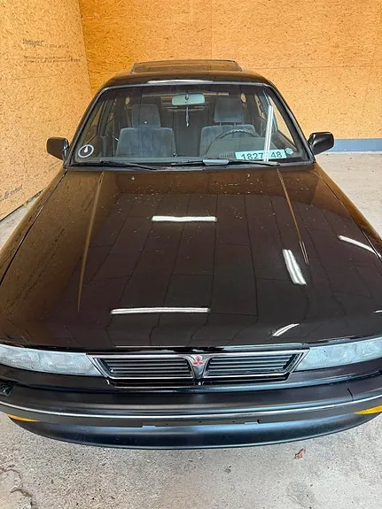 Mitsubishi Galant