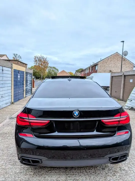 BMW 7 Series 2018 photo 4